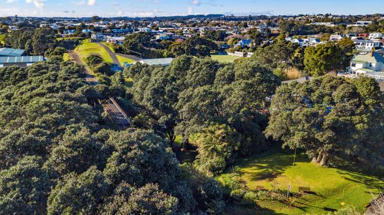 1 Autere Street Strandon_10