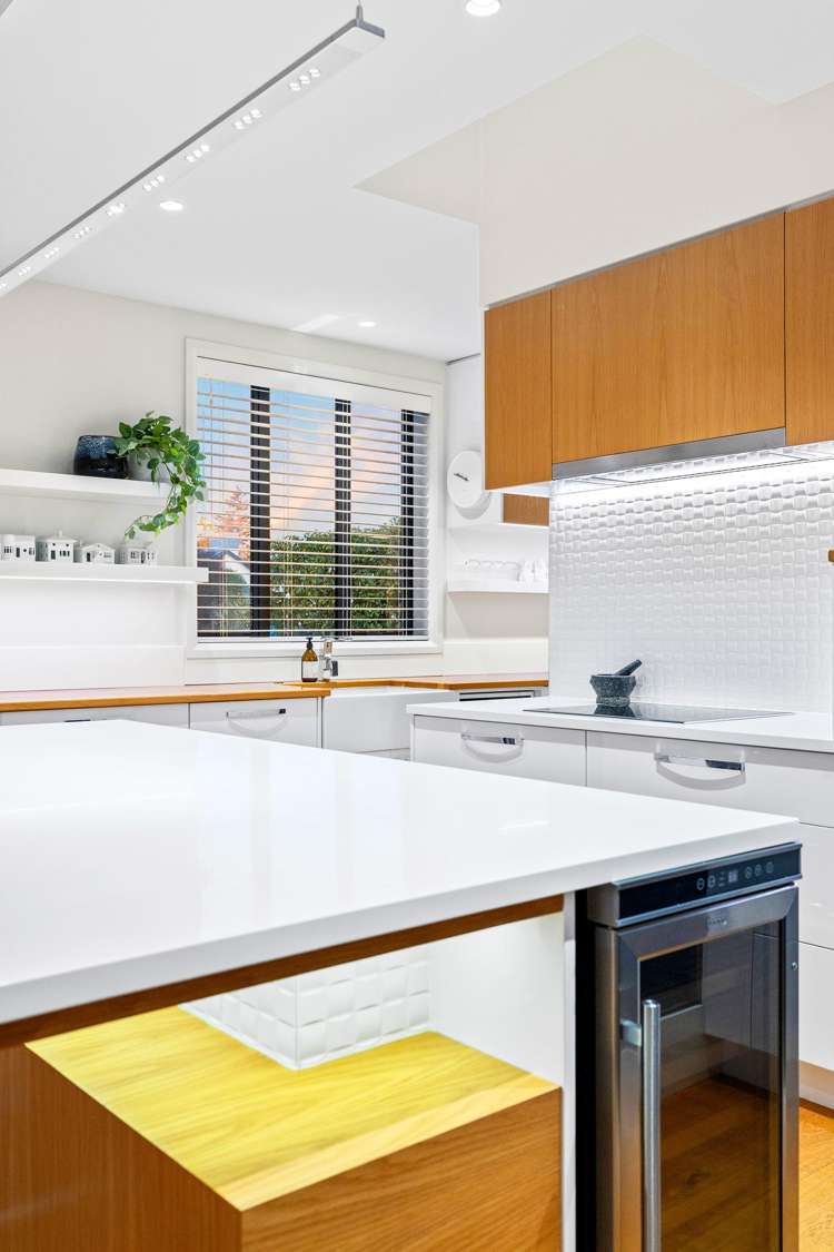 21 Bluestone Drive Waitikiri_10