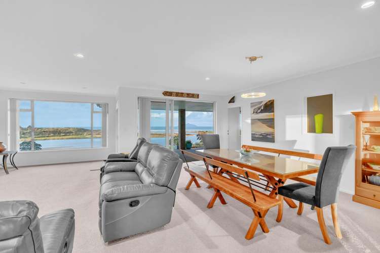 35 Seascape Crescent Waipu_12