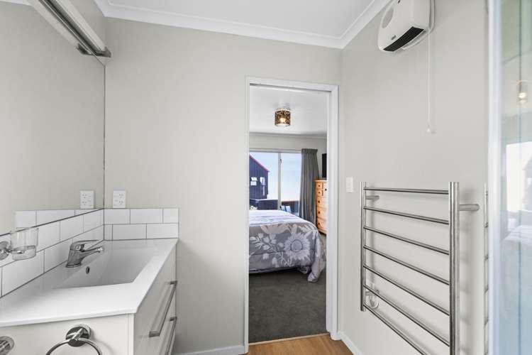 76A Churchill Drive Taradale_21