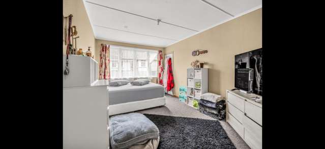 10 Hartgill Crescent (On the market) 1192_2