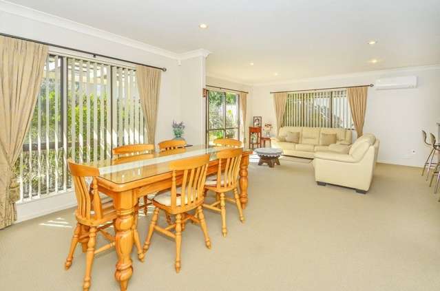 24 Amaretto Avenue Flat Bush_2