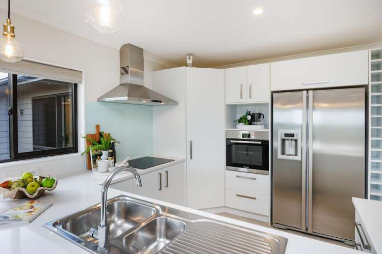 67 Albert Road Tokomaru_5