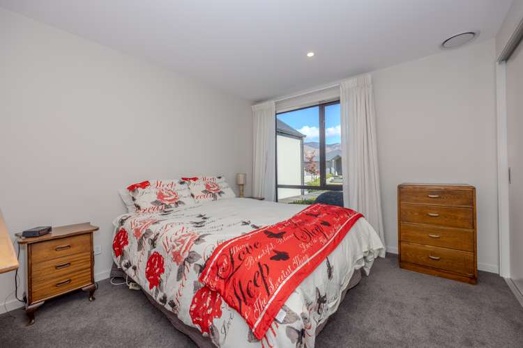 26 Pounamu Avenue Albert Town_19