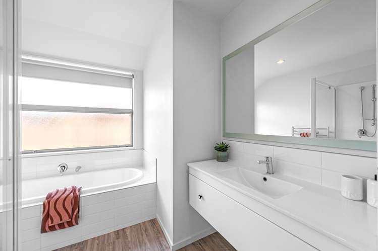 11 Handley Crescent Wigram_17