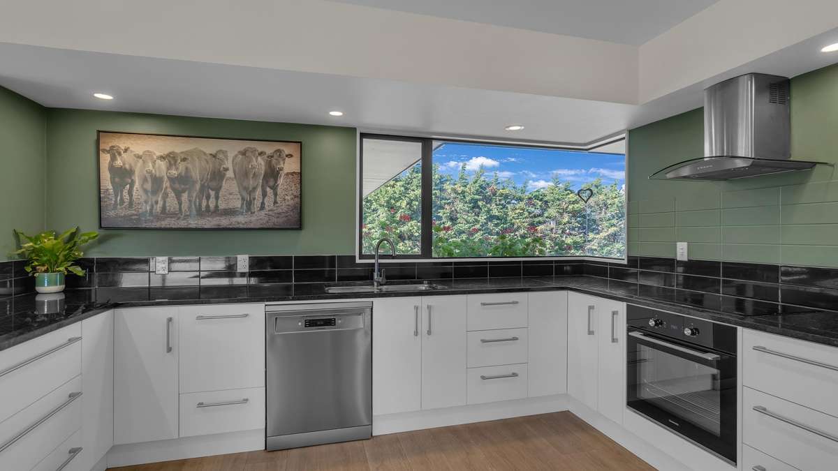195 Mound Road_3