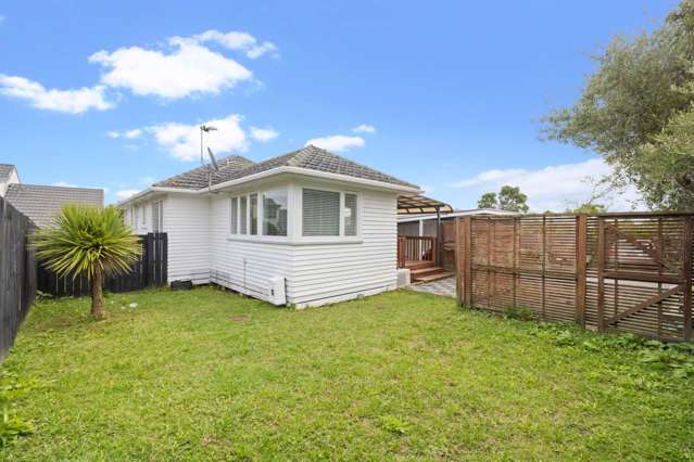 Three bedrooms in New Lynn