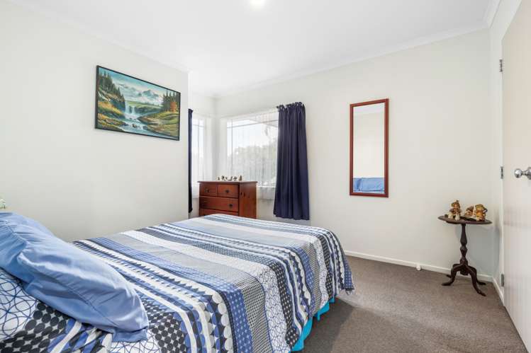 83 Wiltshire Drive Huntington_11