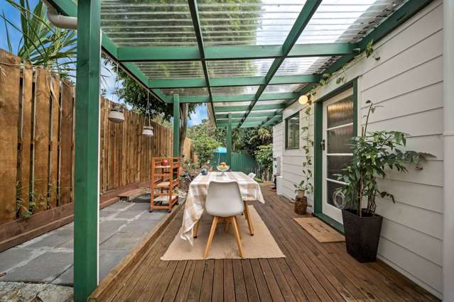 1/11 De Val Drive Titirangi_3