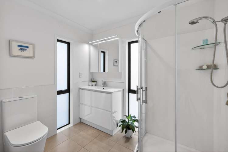 25 Aurora Avenue Welcome Bay_22