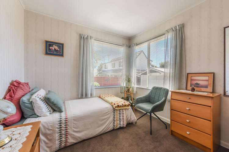 13 Newall Avenue Stoke_20