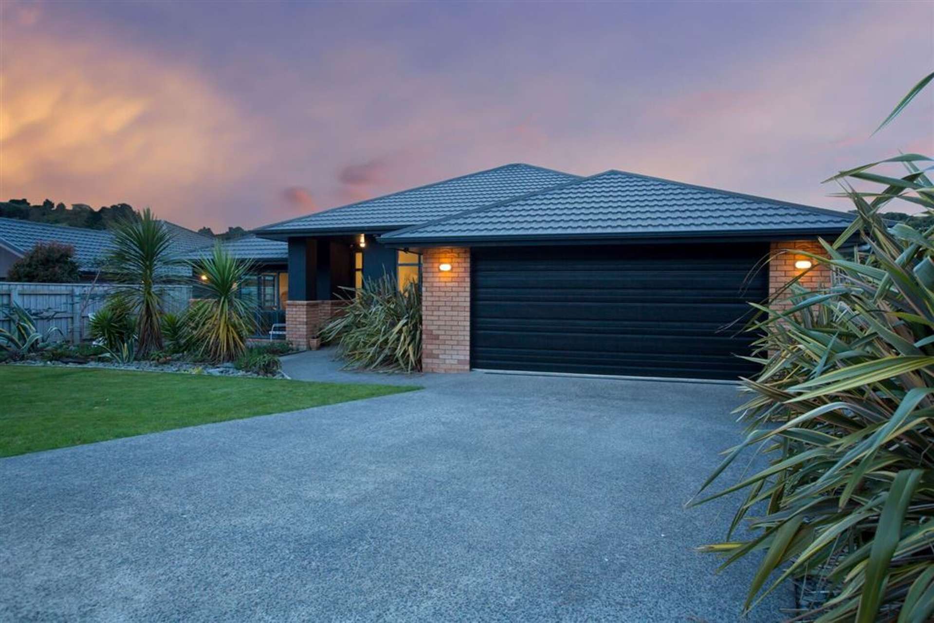 8 Tararua Close Aotea_0