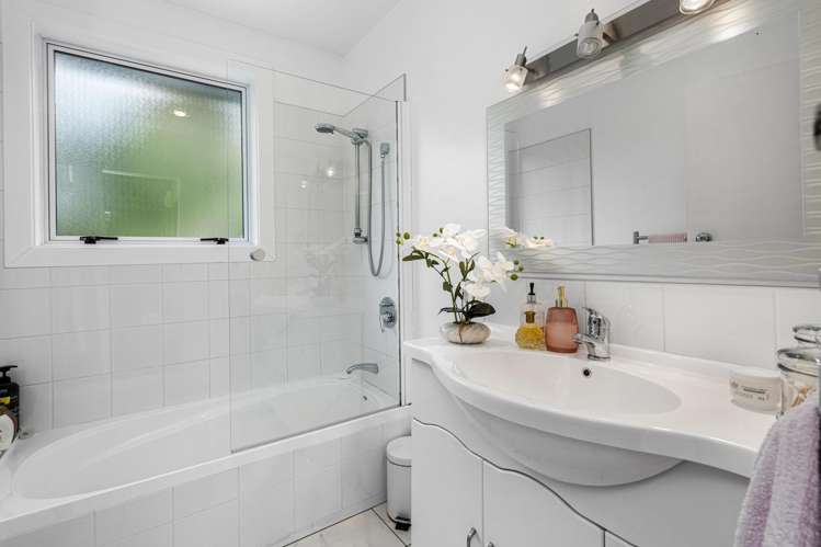 2/101 Bayswater Crescent Bromley_11