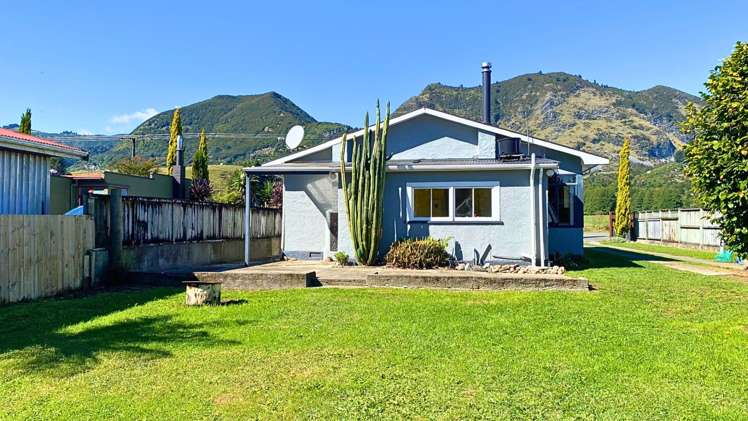 445 Abel Tasman Drive Motupipi_13