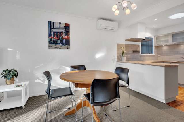 5/89 McDonald Street Napier South_3