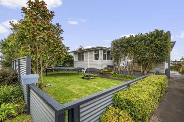 17 Hilltop Road Parkvale_2