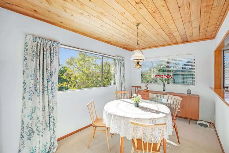 42 John Dee Crescent Red Beach_10