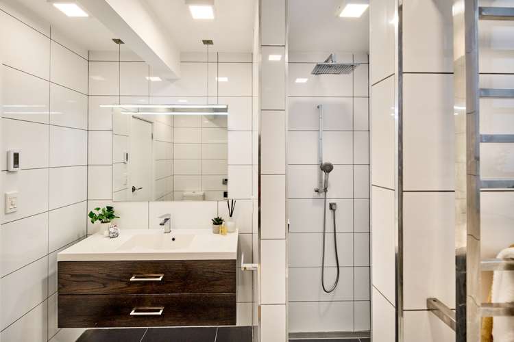 42 Nottingham Street Karori_16