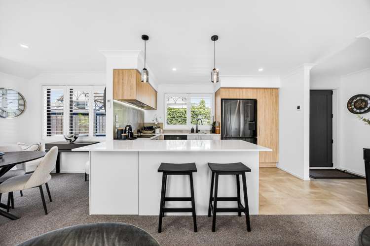 33A Forest Glen Orewa_2