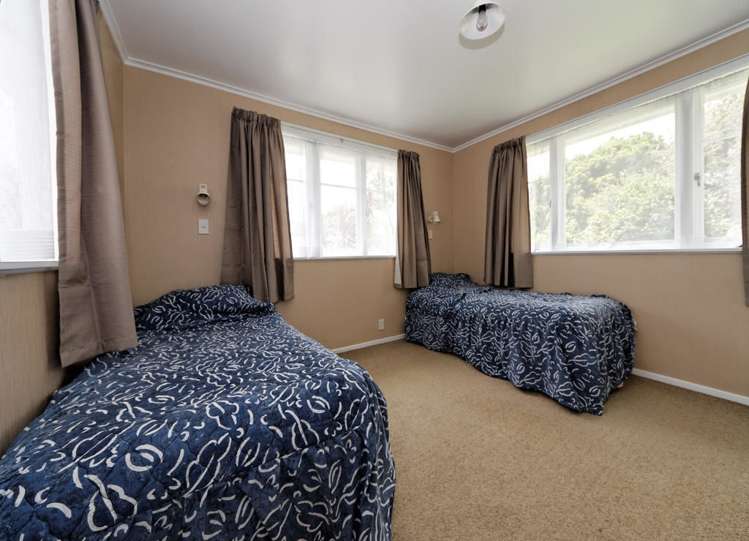 6 Deane Avenue Titirangi_17
