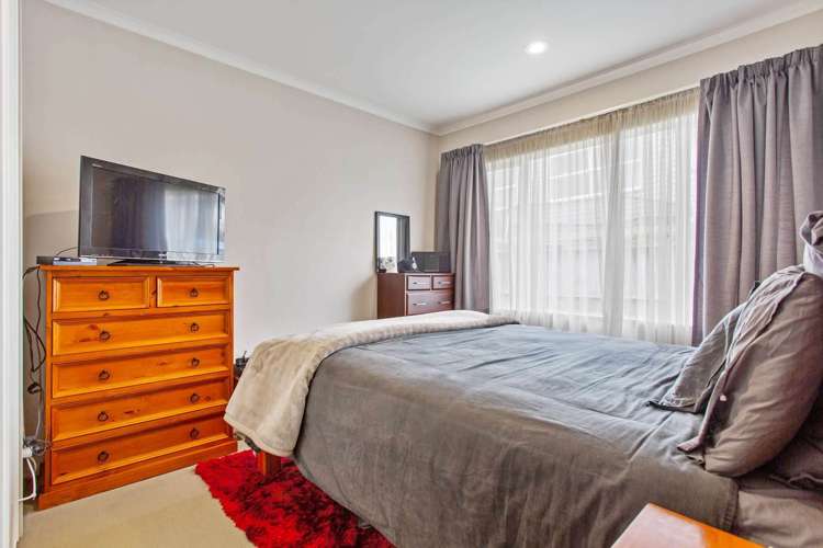 37 Stranraer Crescent Wattle Downs_8