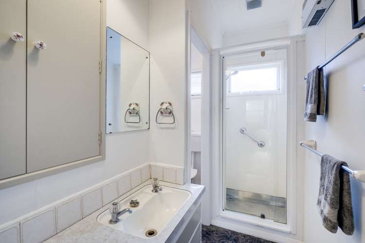 104 Avondale Road Taradale_12