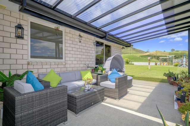 208 Ballintoy Park Drive Welcome Bay_4