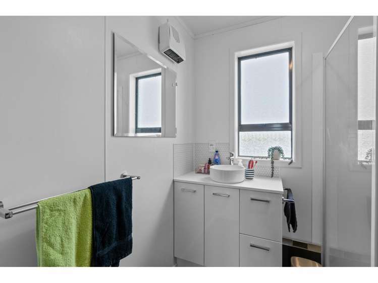 2 Scott Street Strathern_16