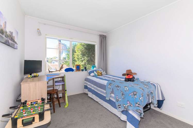 6 Godwin Court Unsworth Heights_12