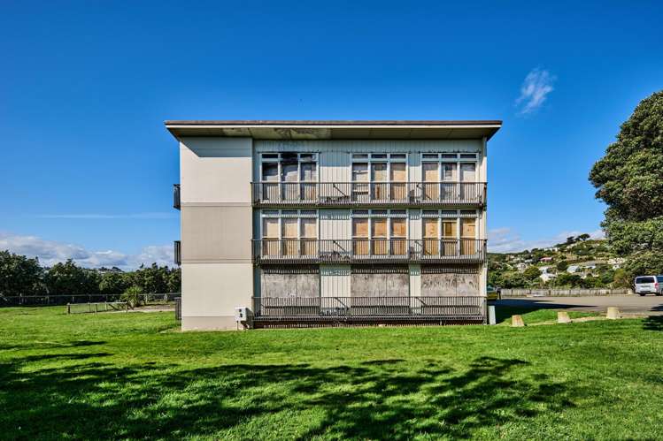 4, 6, 8 Nuku Street Strathmore Park_12