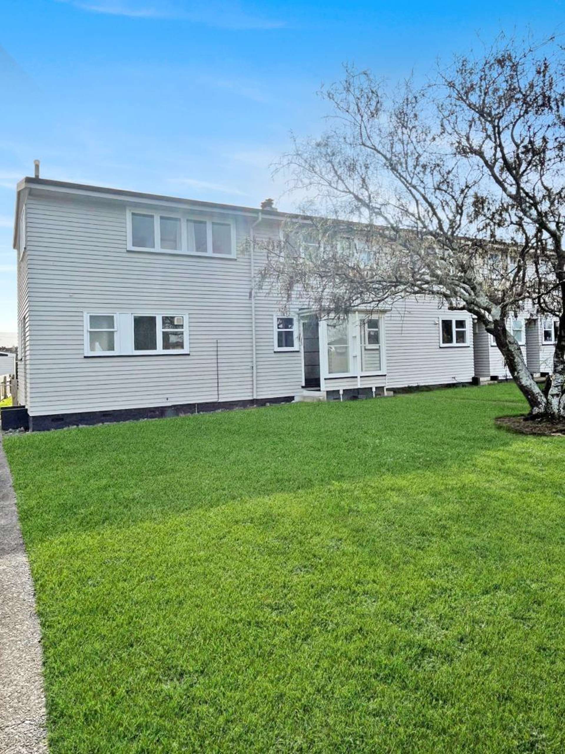 52 Devon Crescent 10985_0