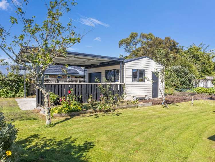 6 Kawatiri Place Westport_16