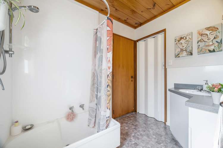 10 Wharetoroa Drive Rotoiti Forest_21