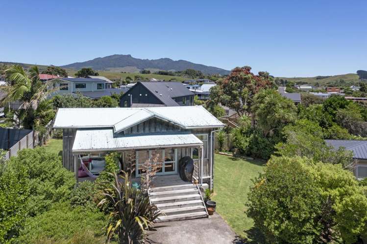 10a Marine Parade Raglan_3