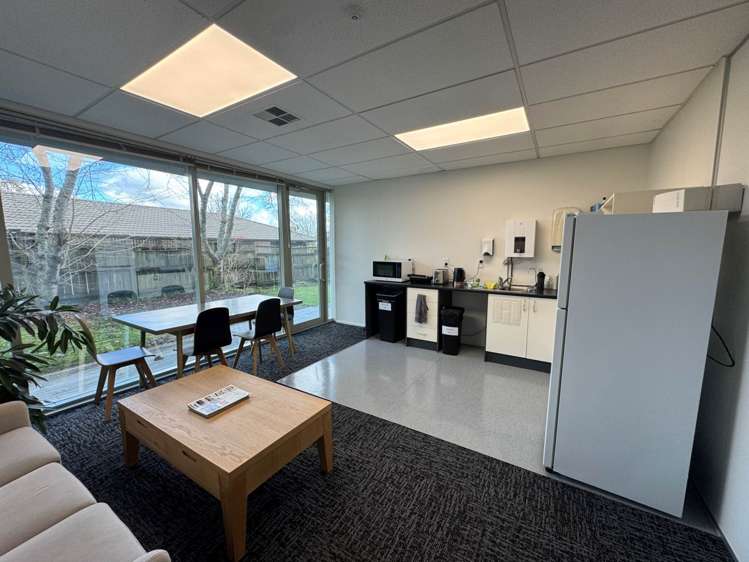 Unit A/331 Rosedale Road Albany_1