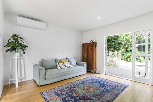 2/23 Seaview Avenue Northcote_1