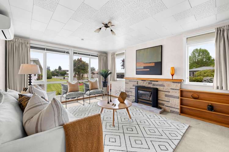 502 Hart Place Frimley_1