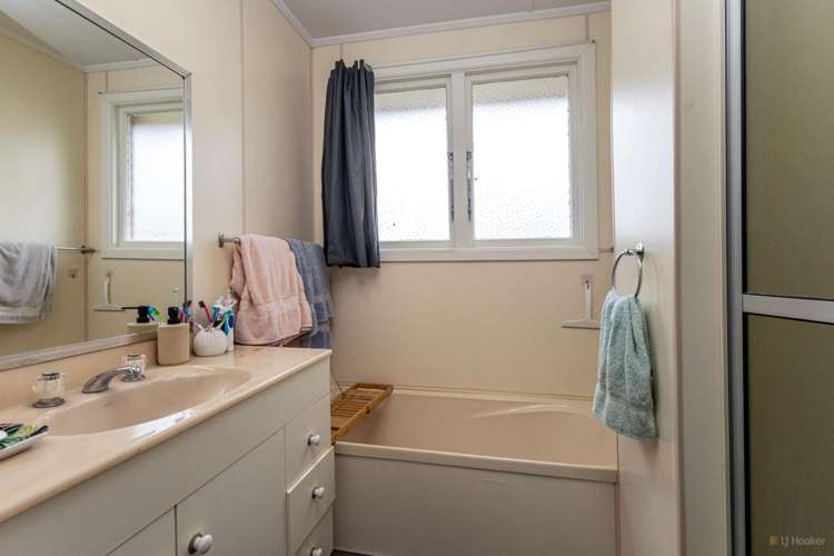 7 Kauri Street Highfield_12