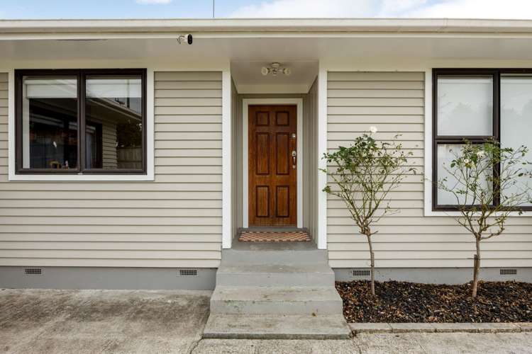 1422 Rewi Street_1
