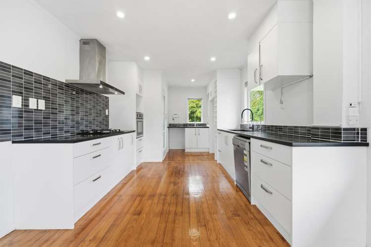 82B Woodglen Road_4