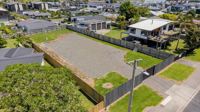 80 Karaka Road Beachlands_1