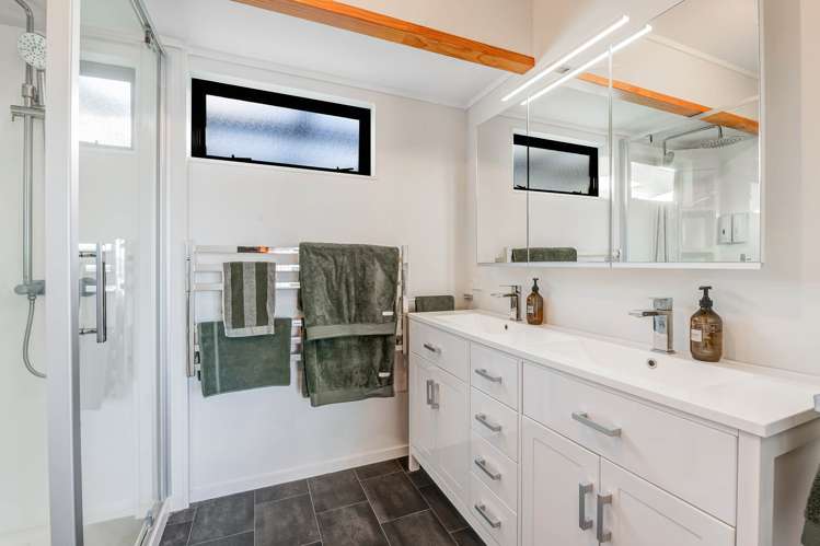 29 Mera Road Algies Bay_7