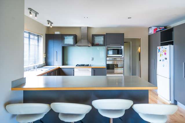 108 Guildford Drive Paraparaumu Beach_3