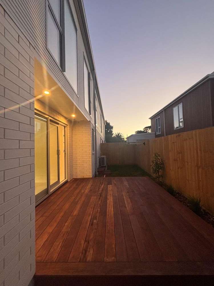3/50 Marine Parade North New Brighton_16