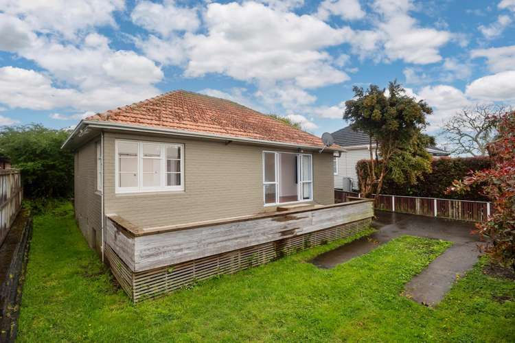 8 Renton Road Mount Albert_19