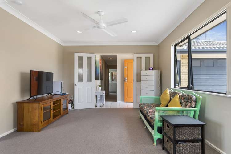 63 Solomon Street Brookfield_7