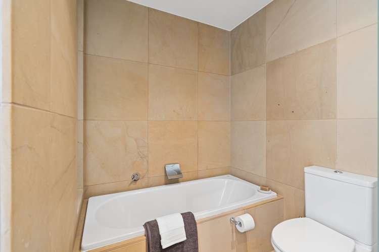 4/22 Esplanade Sumner_17