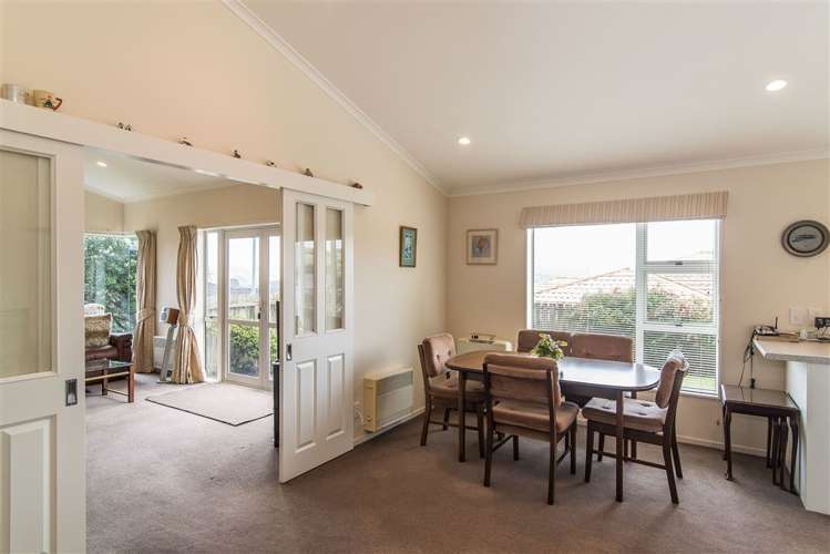 25 Cedarwood Street Woodridge_6