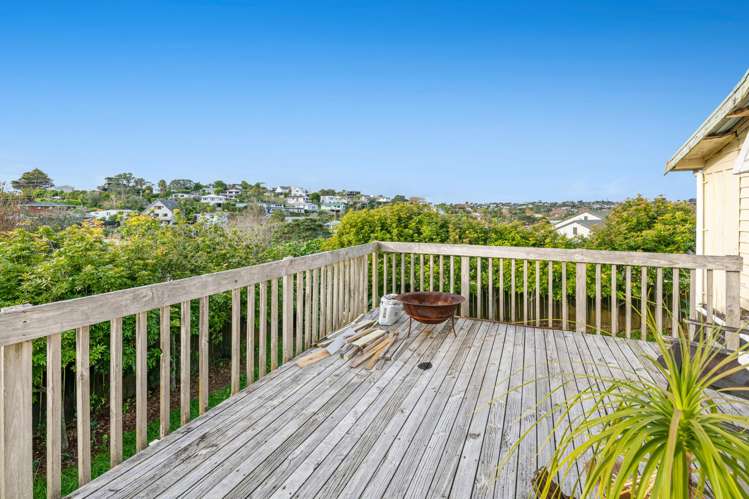 24 Jean Place Stanmore Bay_12