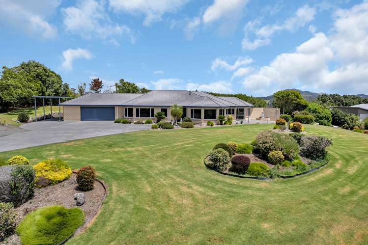 190 Pompallier Estate Drive_3